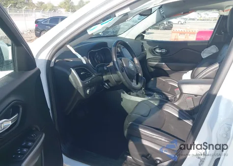 2021 Jeep Cherokee Latitude Plus Fwd z USA, uszkodzony, nr VIN 1C4PJLLB0MD203625